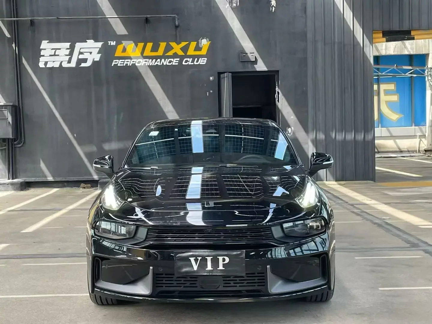 Lynk & Co 03