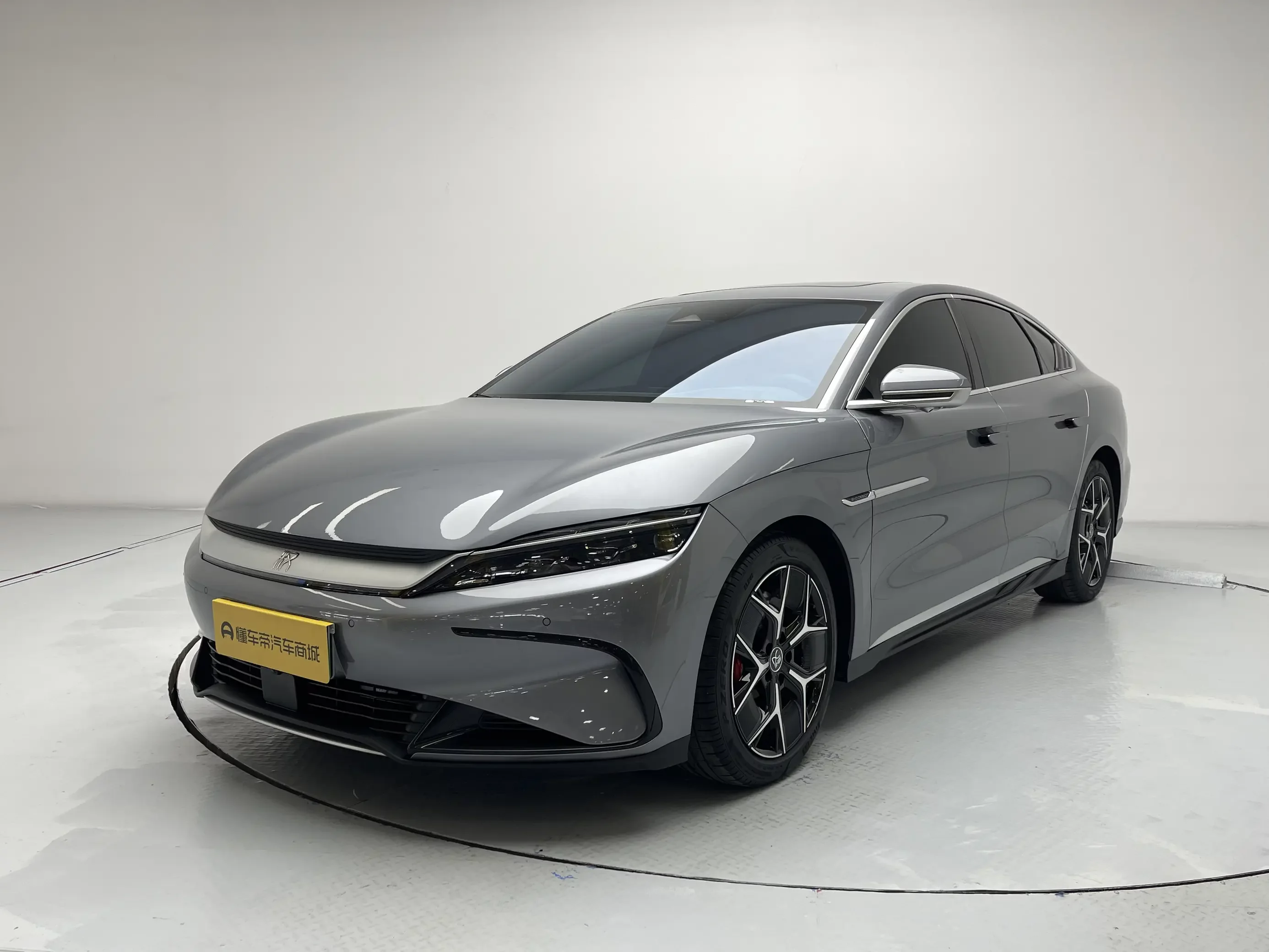 BYD Han EV