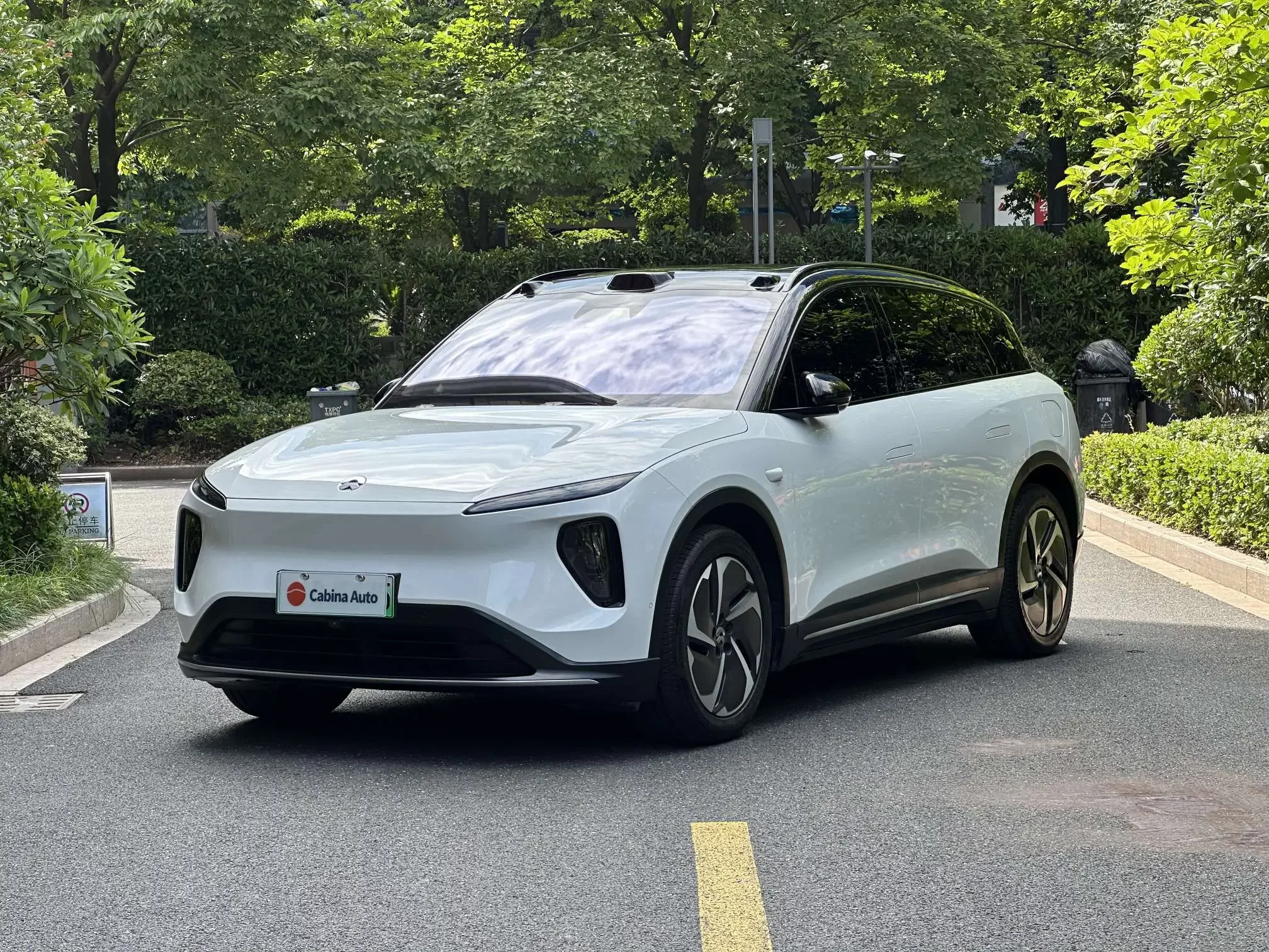 NIO ES6