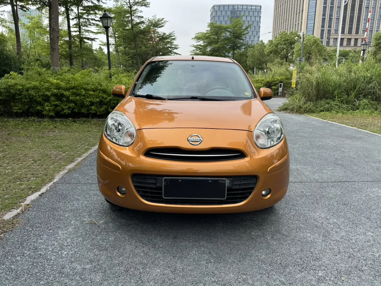Nissan March