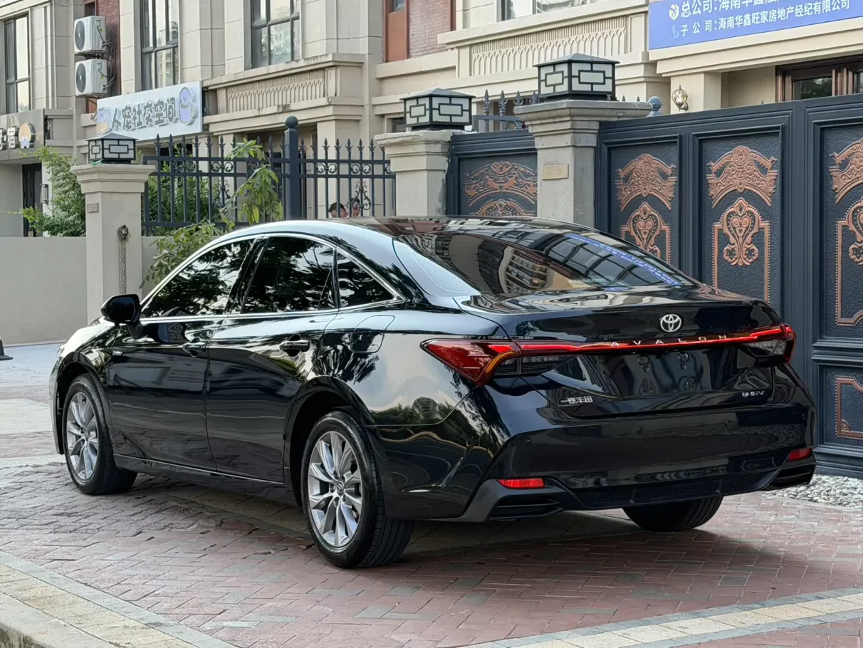 Toyota Avalon