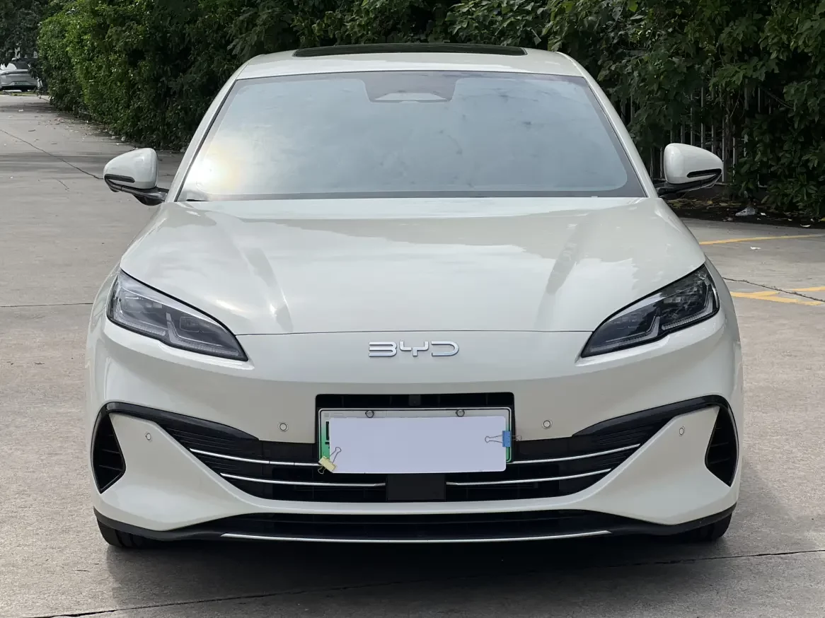 BYD Seal 06DM