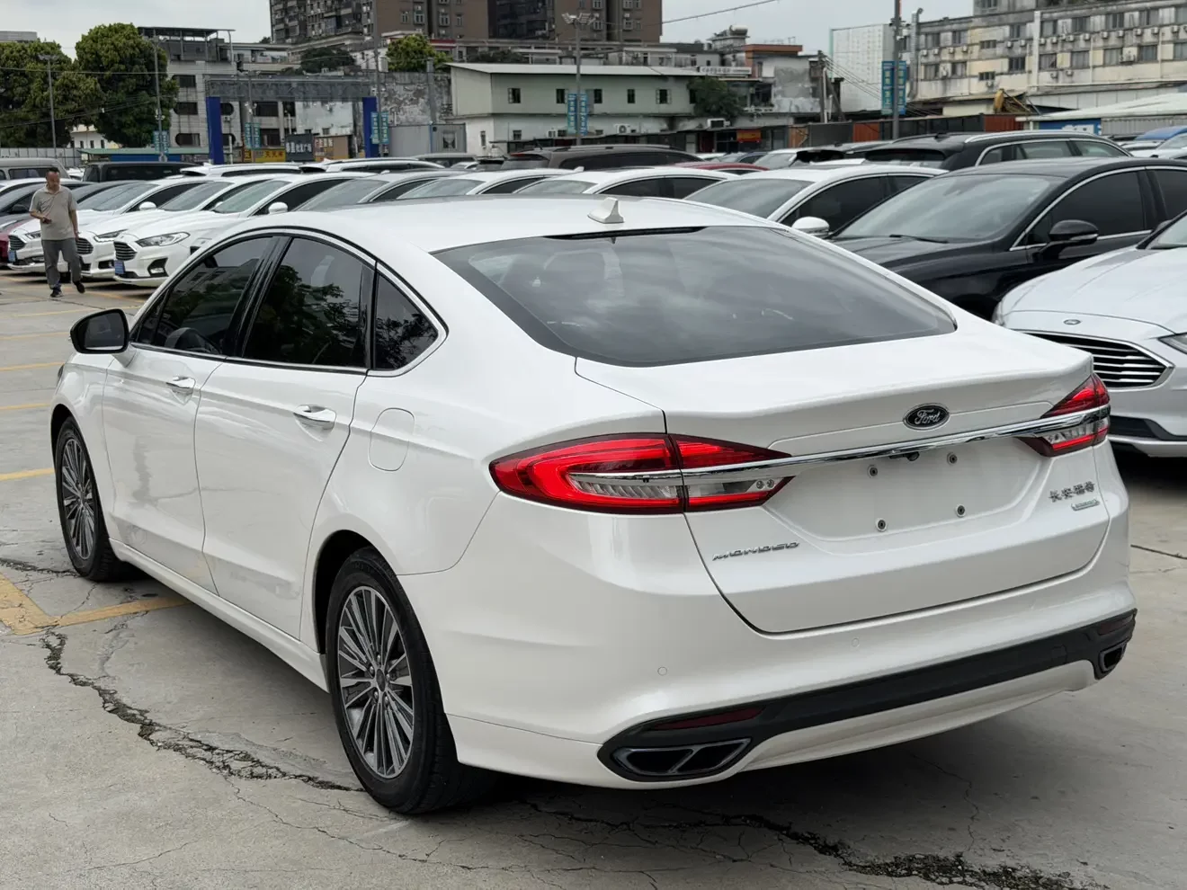 Ford Mondeo
