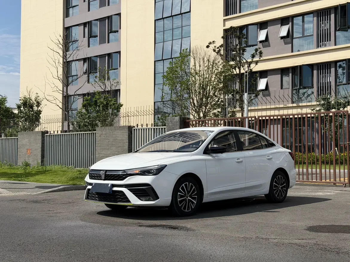Roewe i5