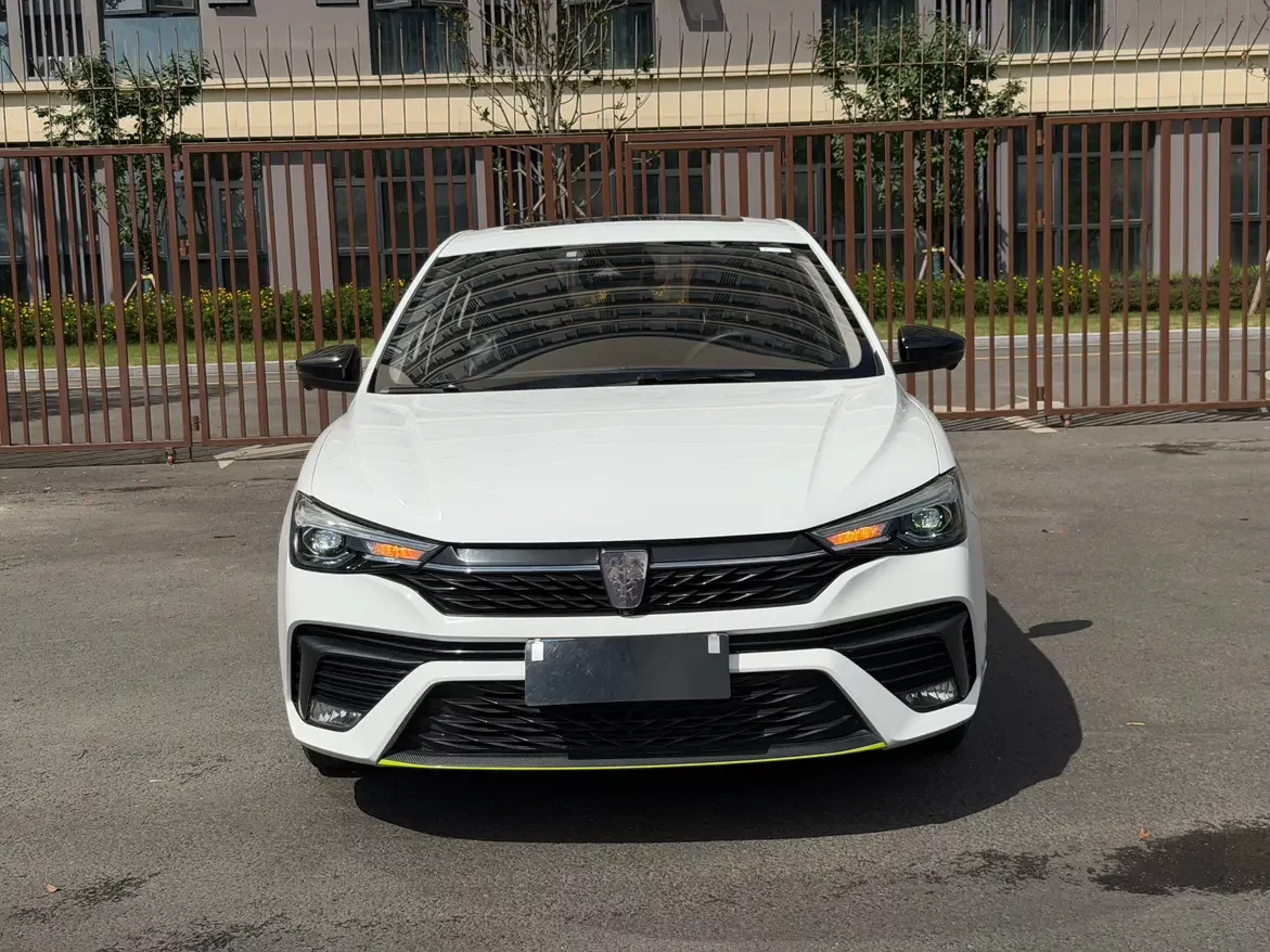 Roewe i5