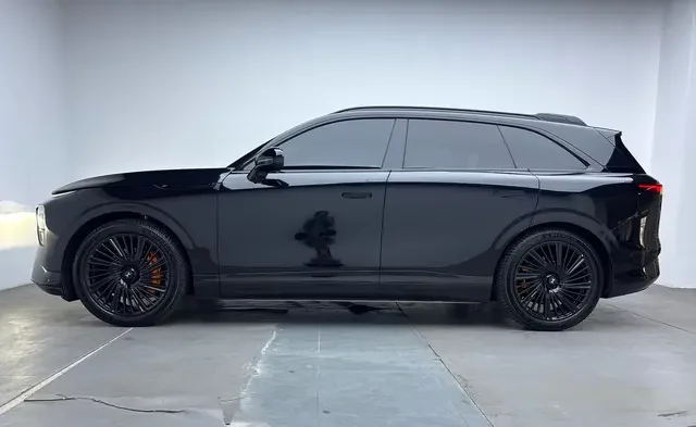 Xpeng G9