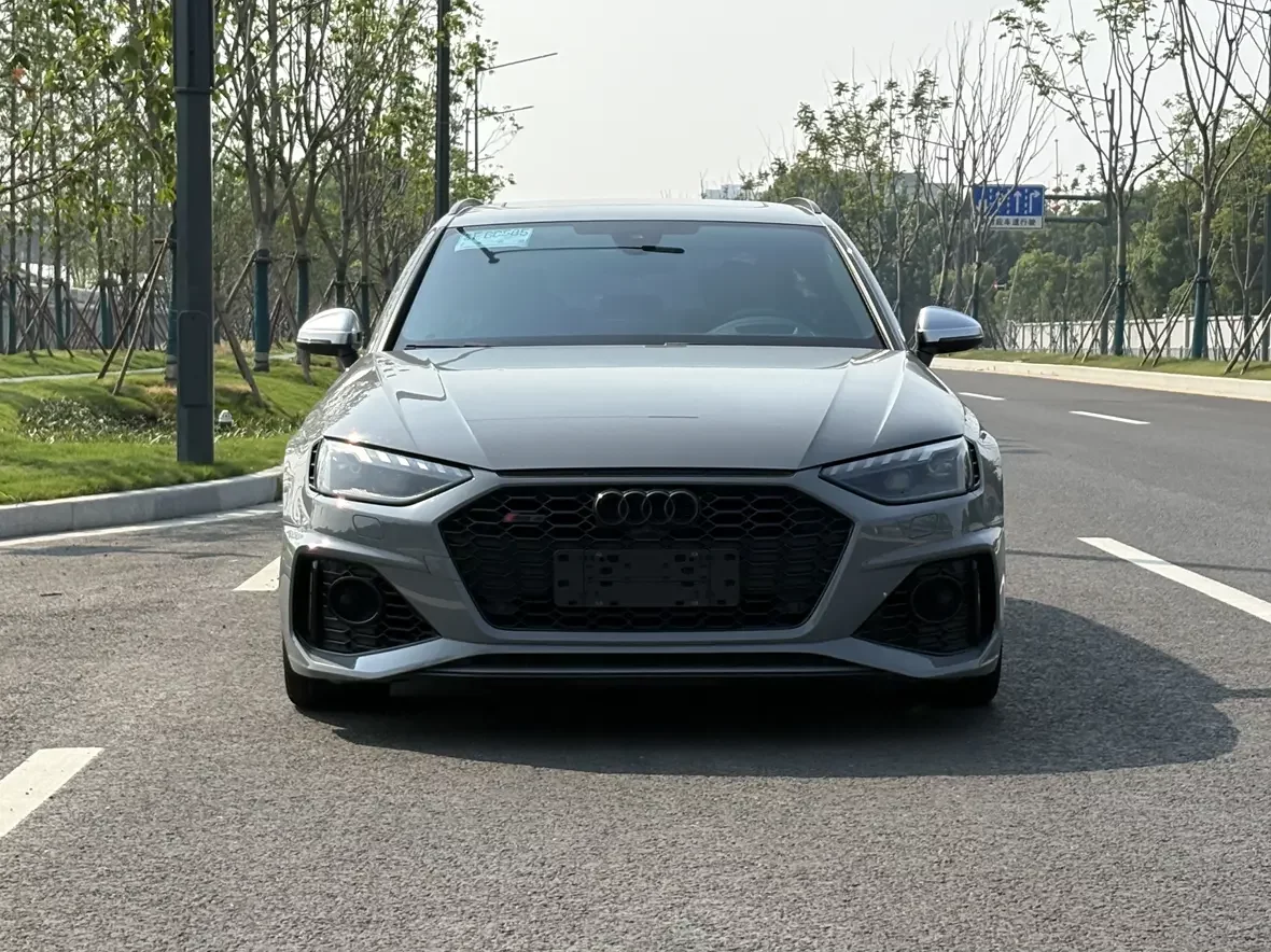 Audi RS 4
