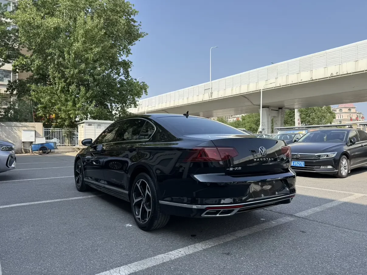 Volkswagen Magotan