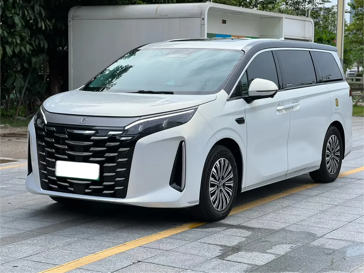 BYD summer