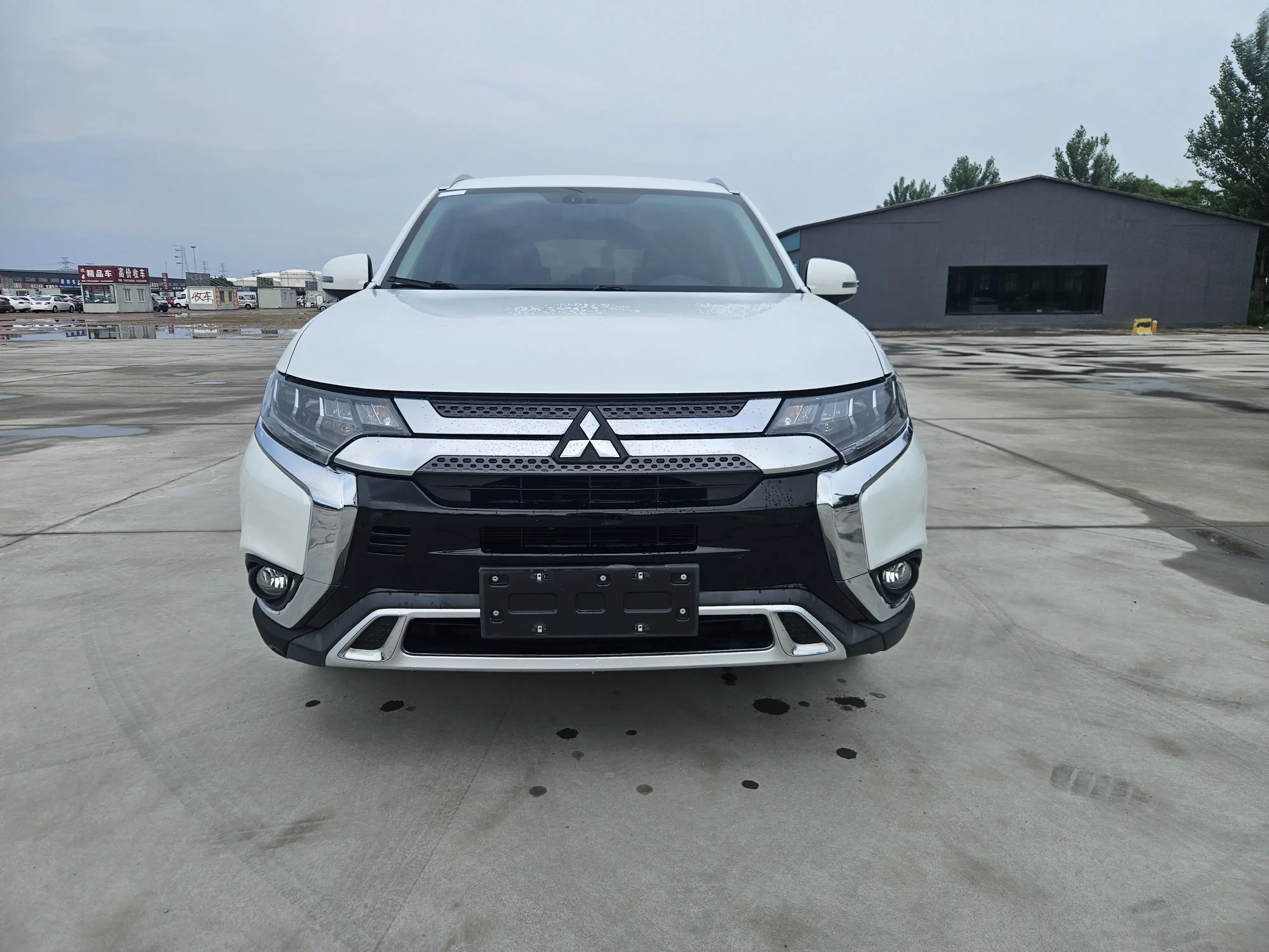 Mitsubishi Outlander  из Китая