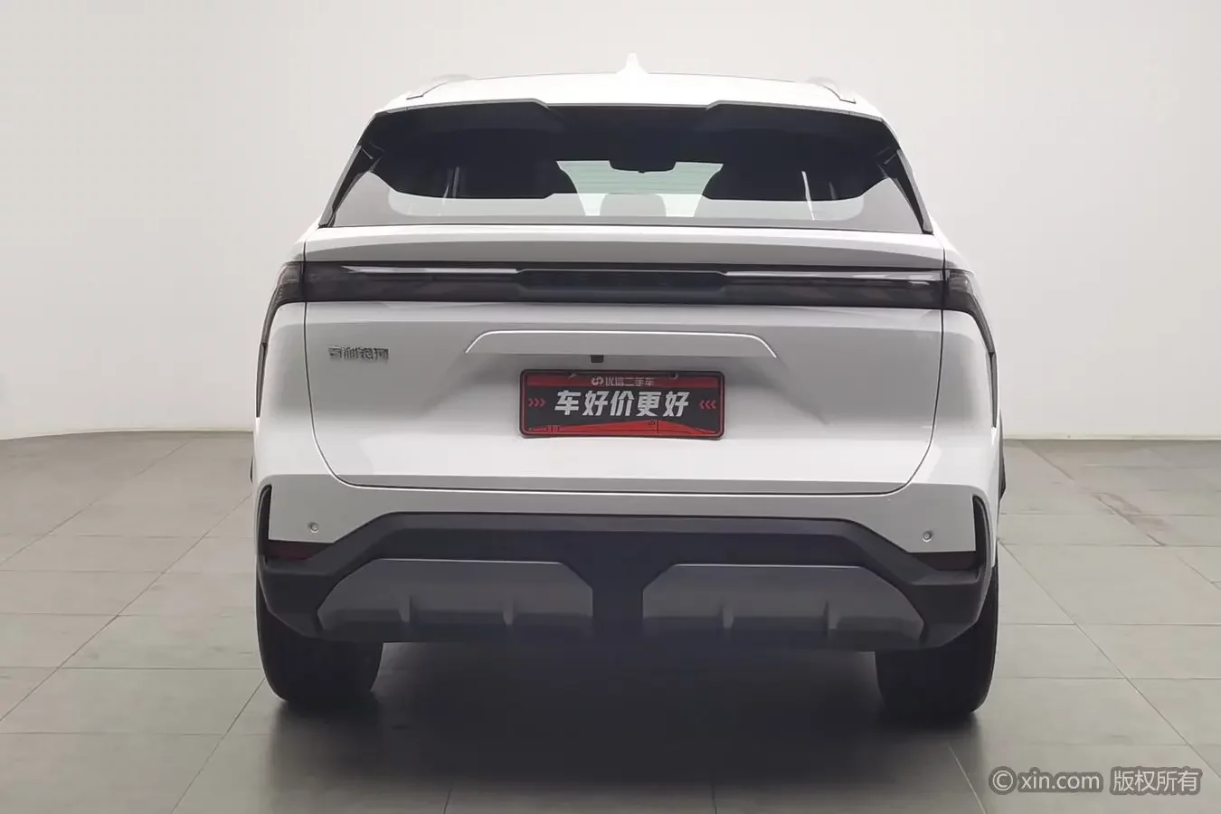 Geely Galaxy L7