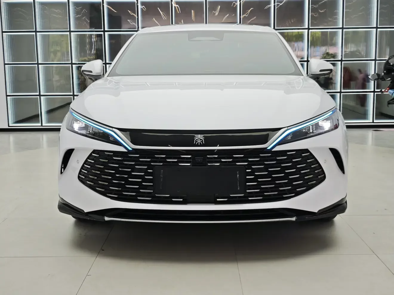 BYD Qin L DM