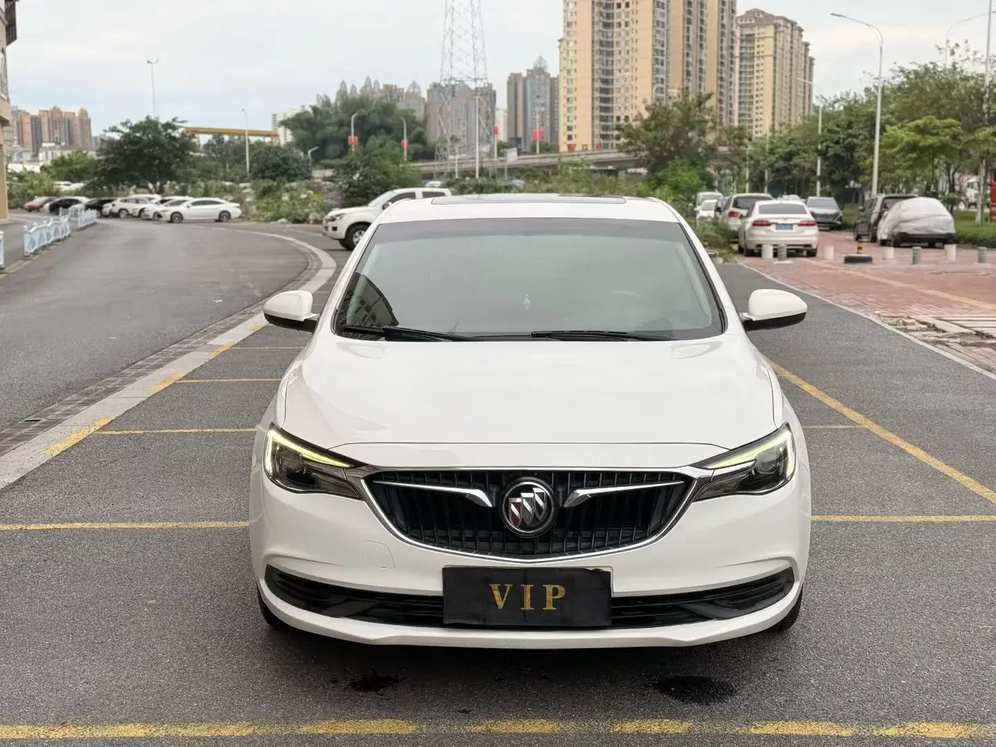 Buick Yinglang