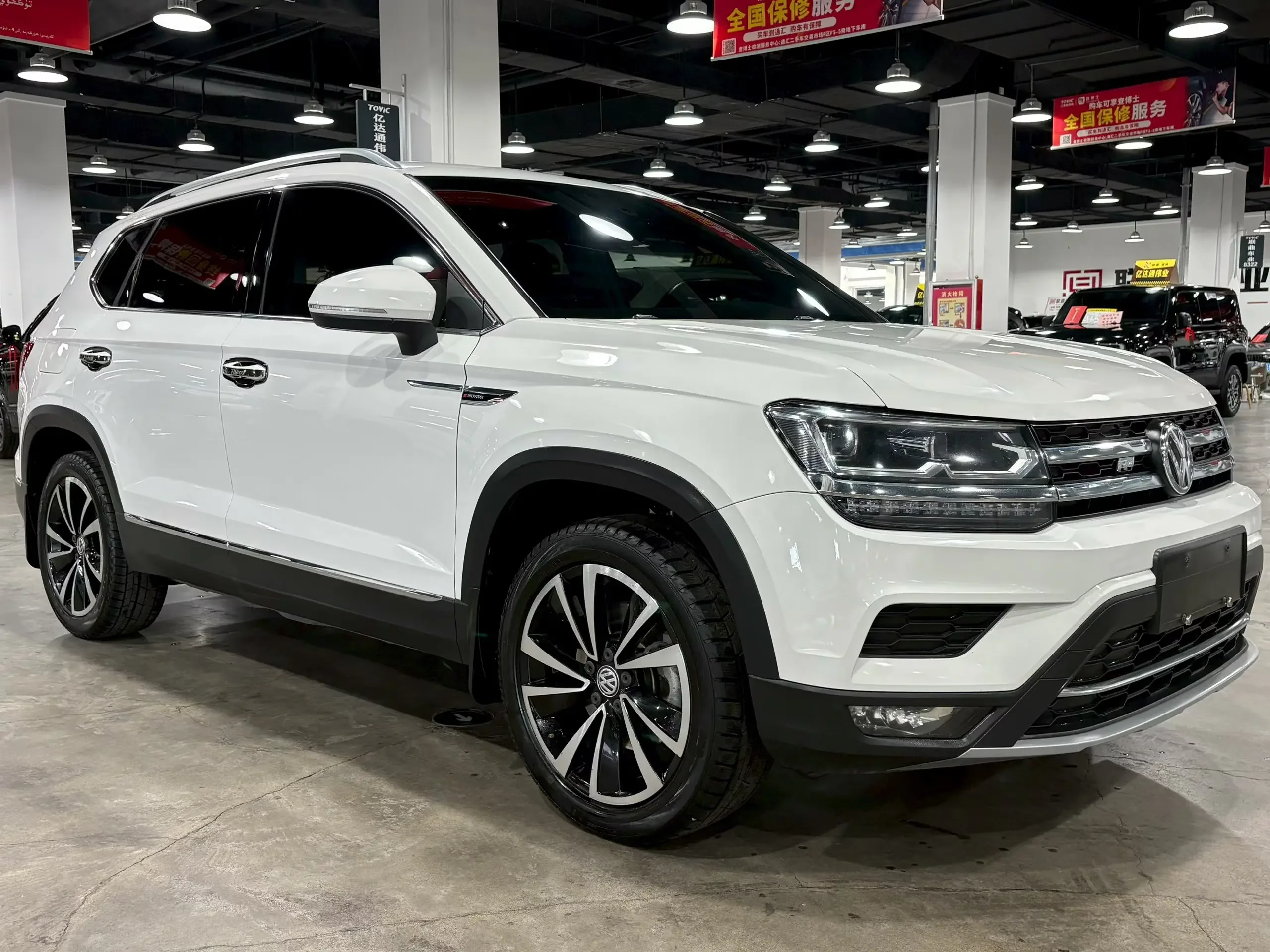 Volkswagen Tharu