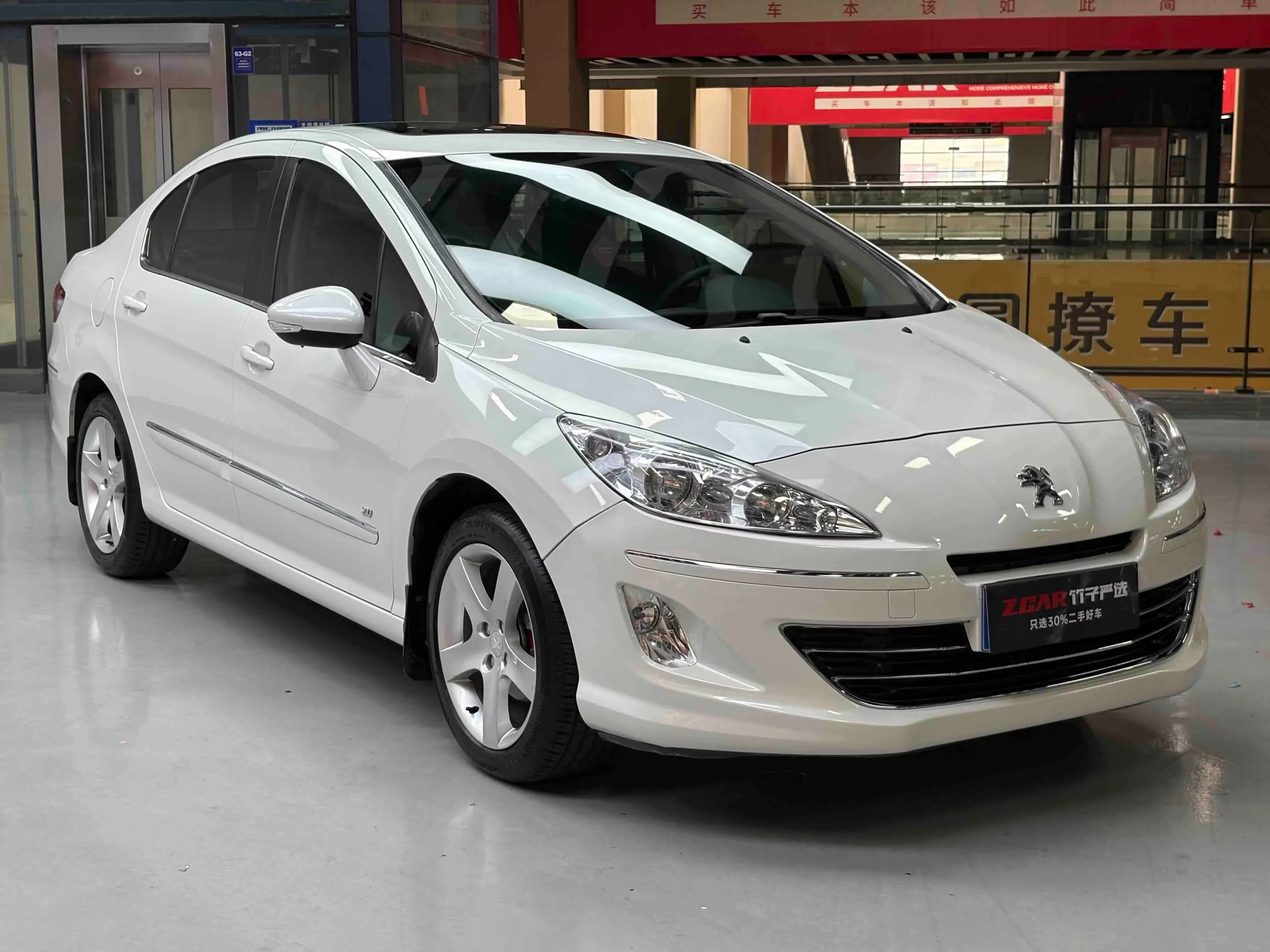 Peugeot 408