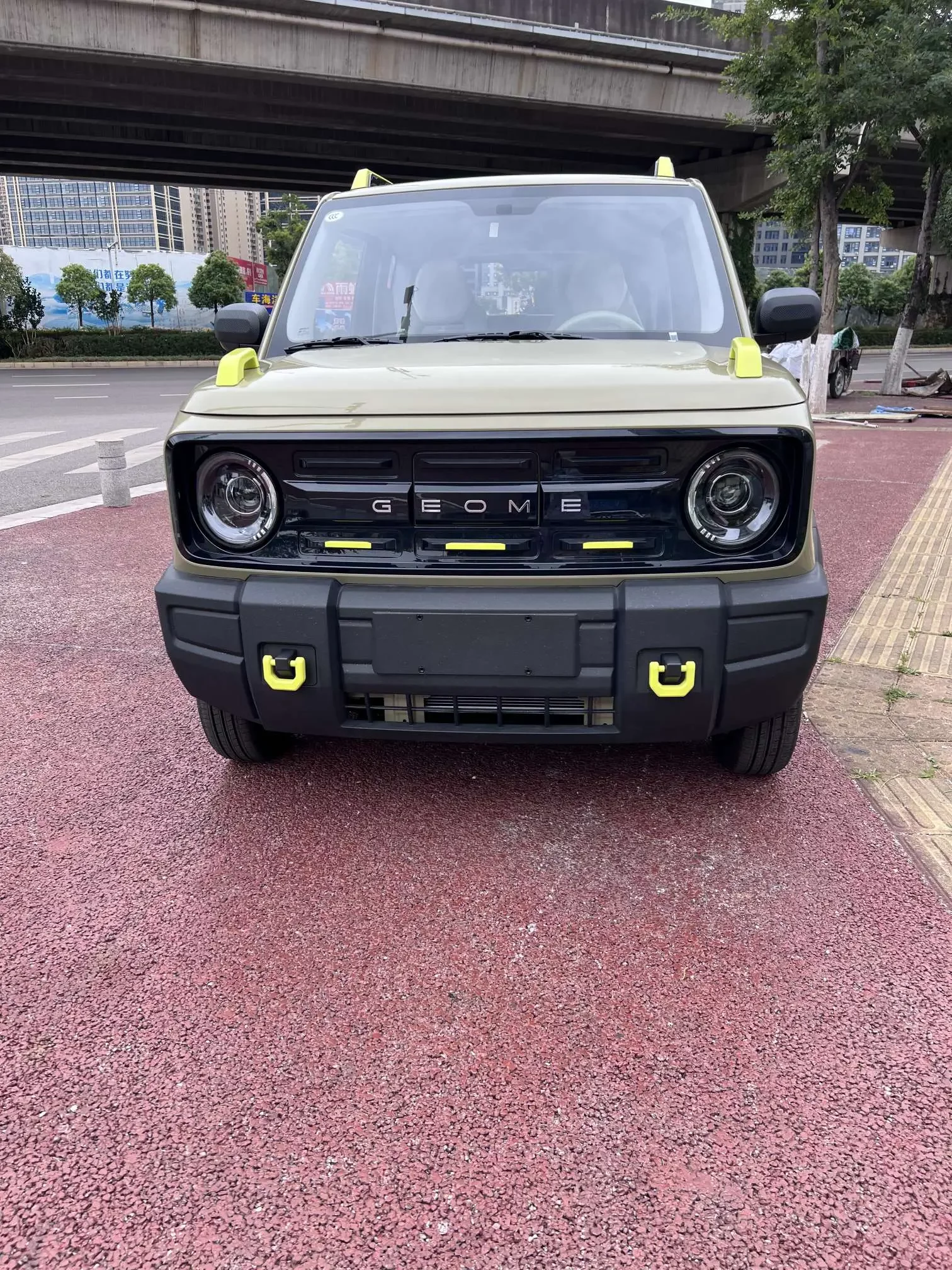 Geely panda