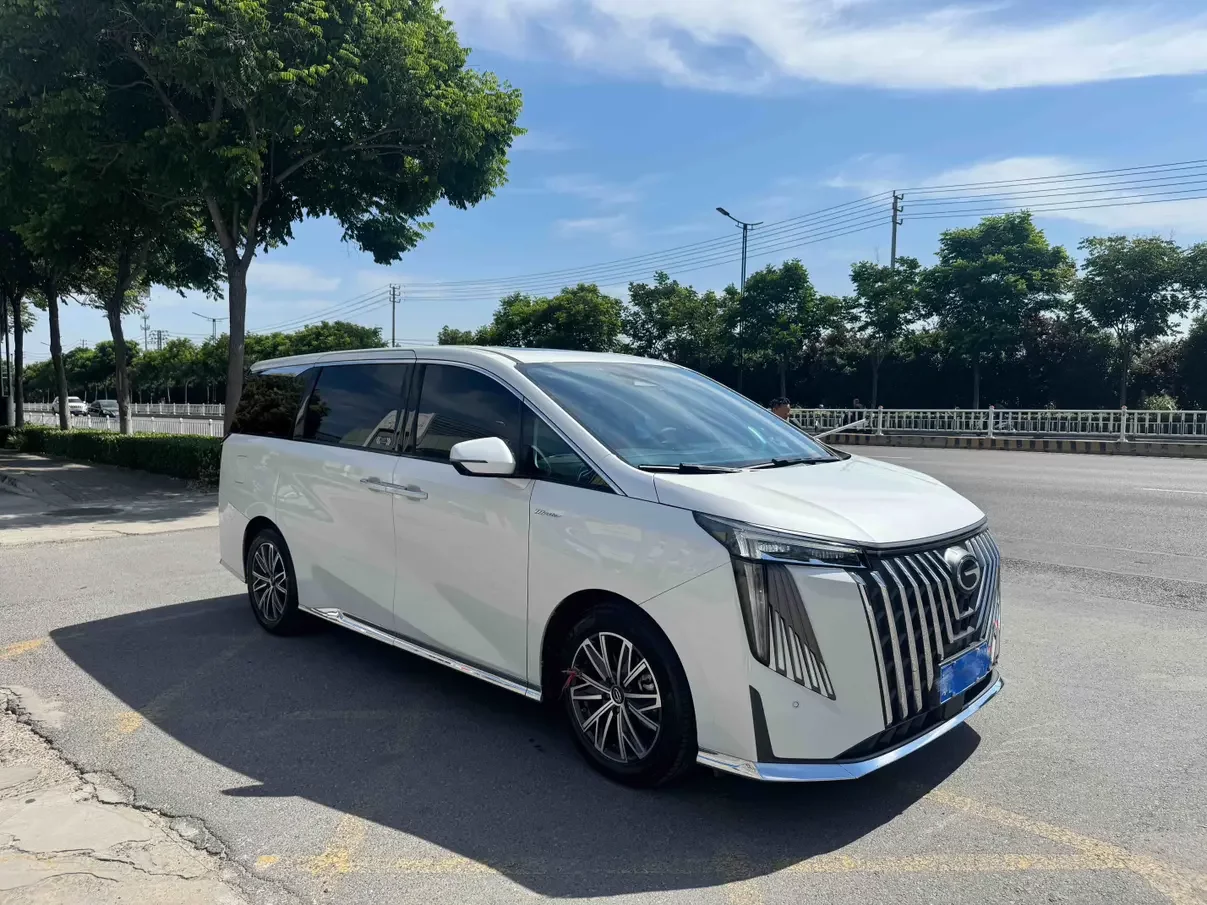 GAC Trumpchi M8