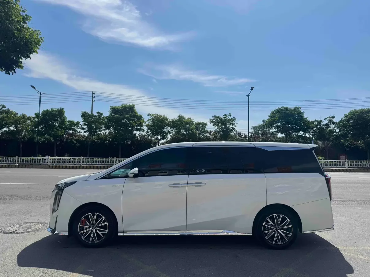 GAC Trumpchi M8