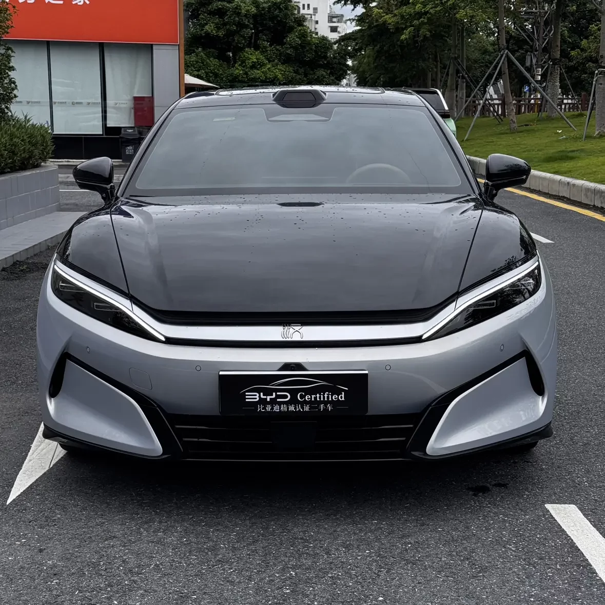 BYD Han L EV