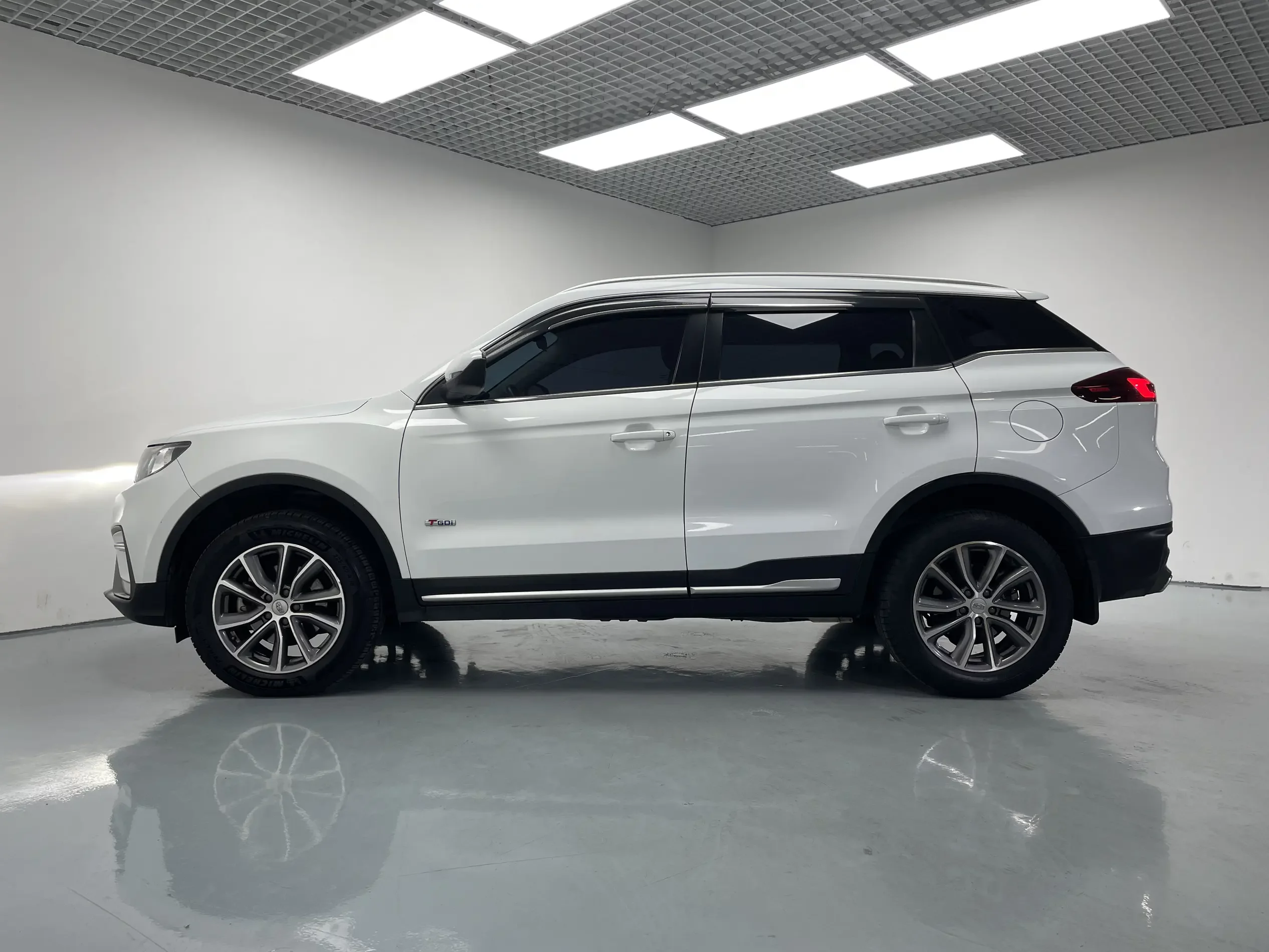 Geely Atlas