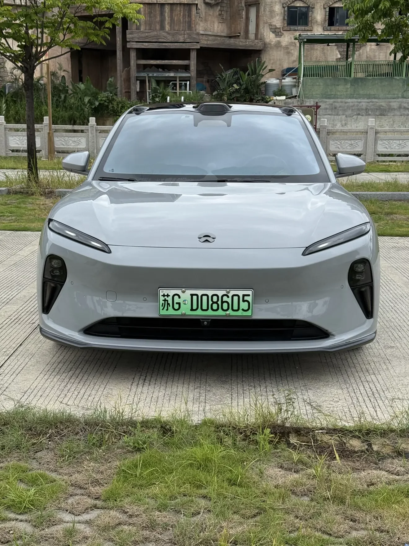 NIO ET5  из Китая