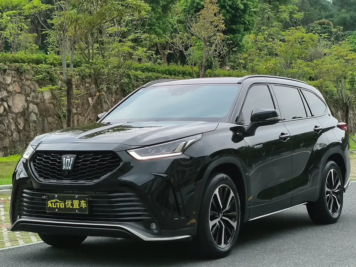 Toyota Crown Kluger