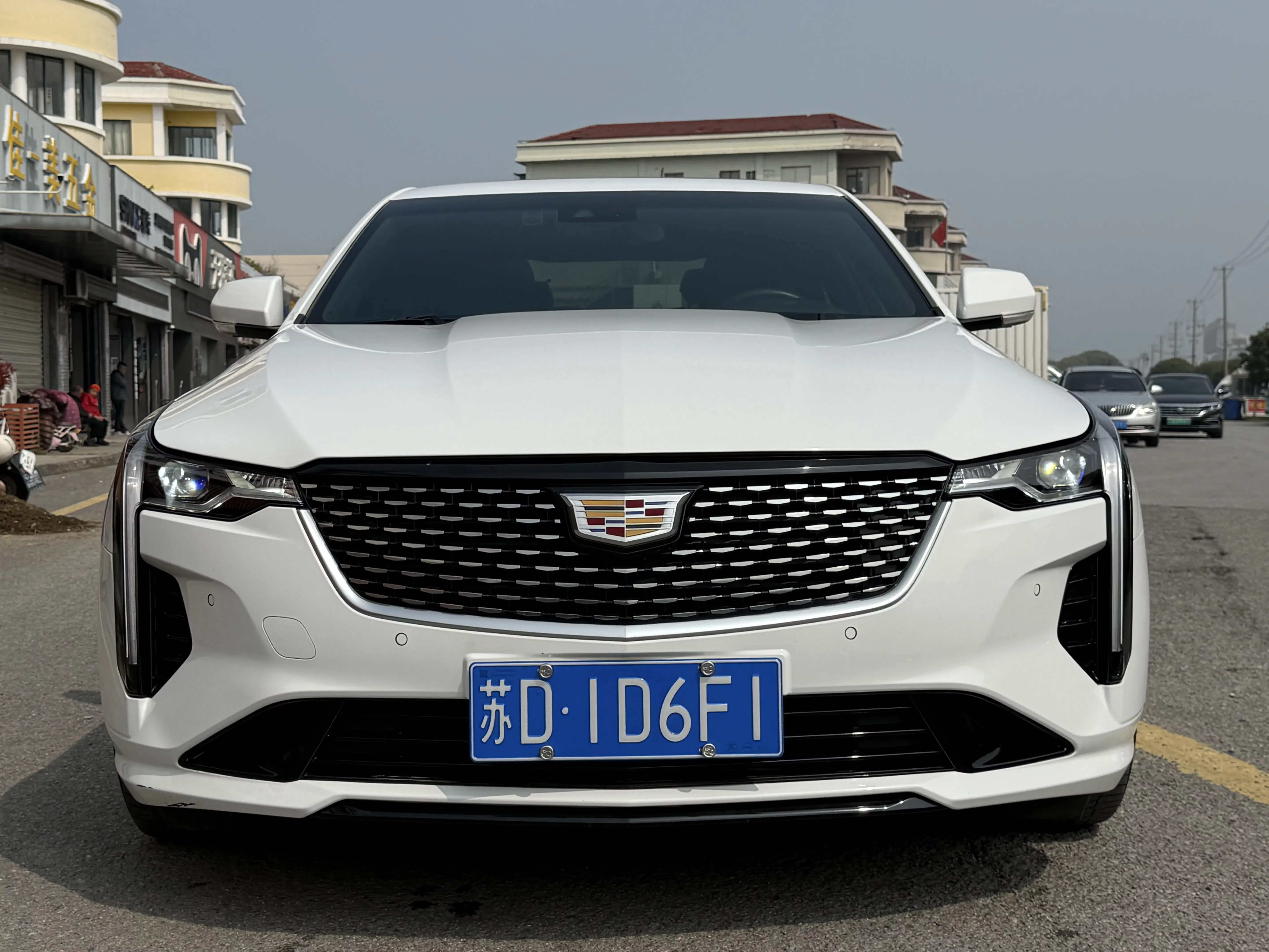 Cadillac CT4
