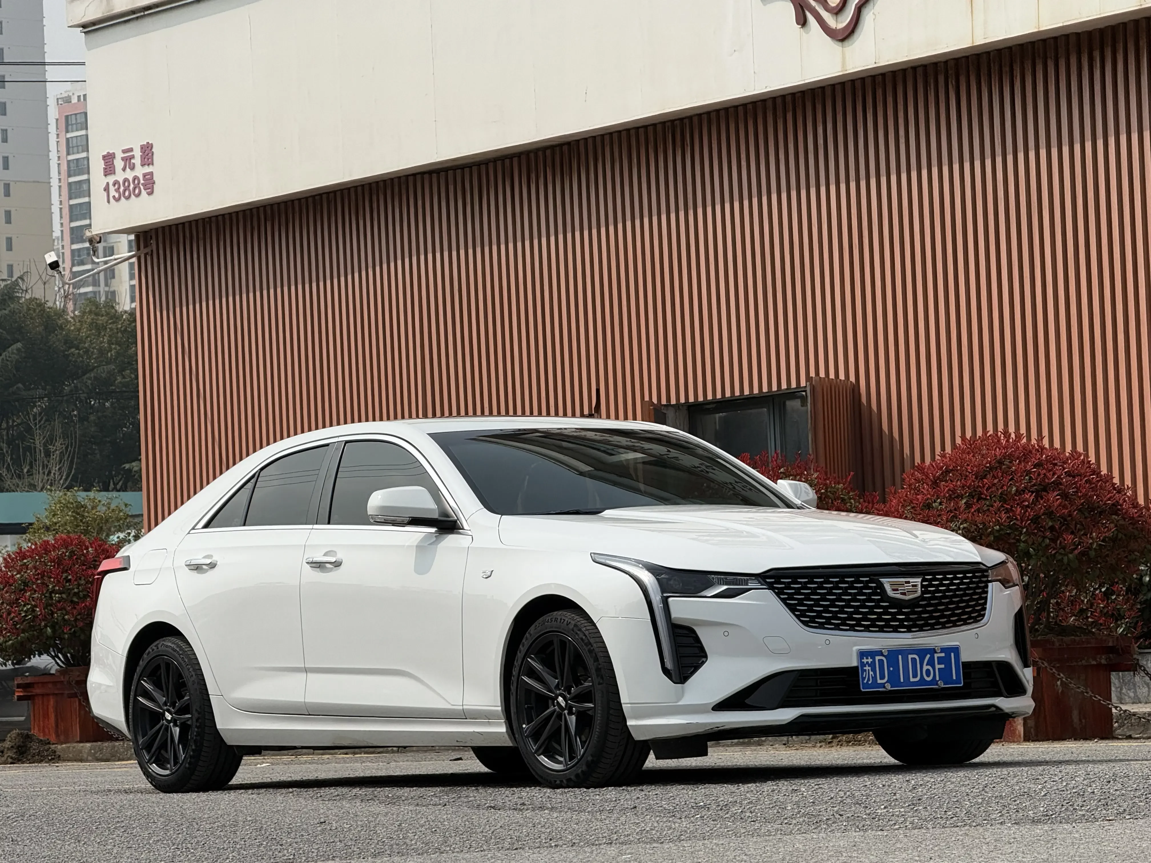 Cadillac CT4