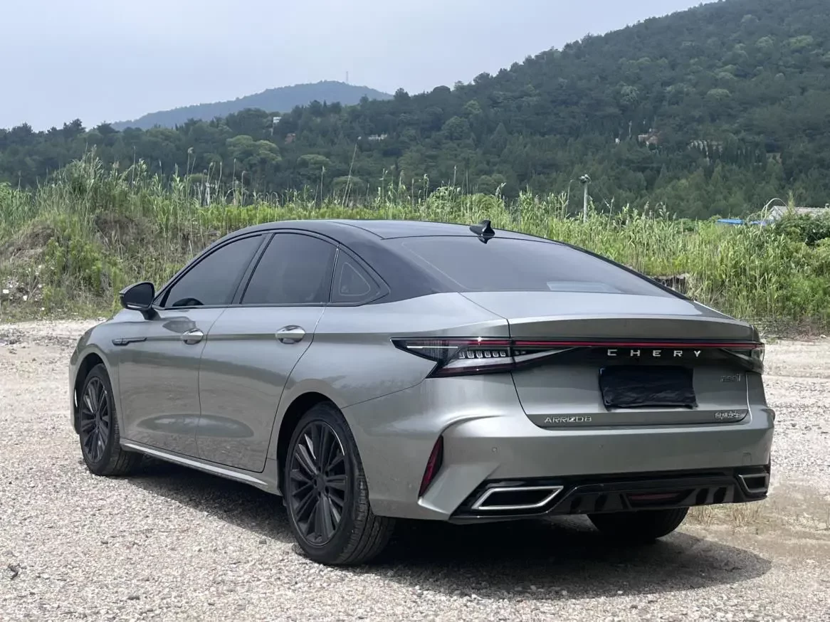 Chery Arrizo 8