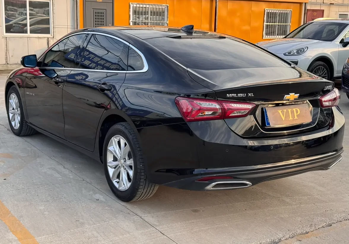 Chevrolet Malibu XL