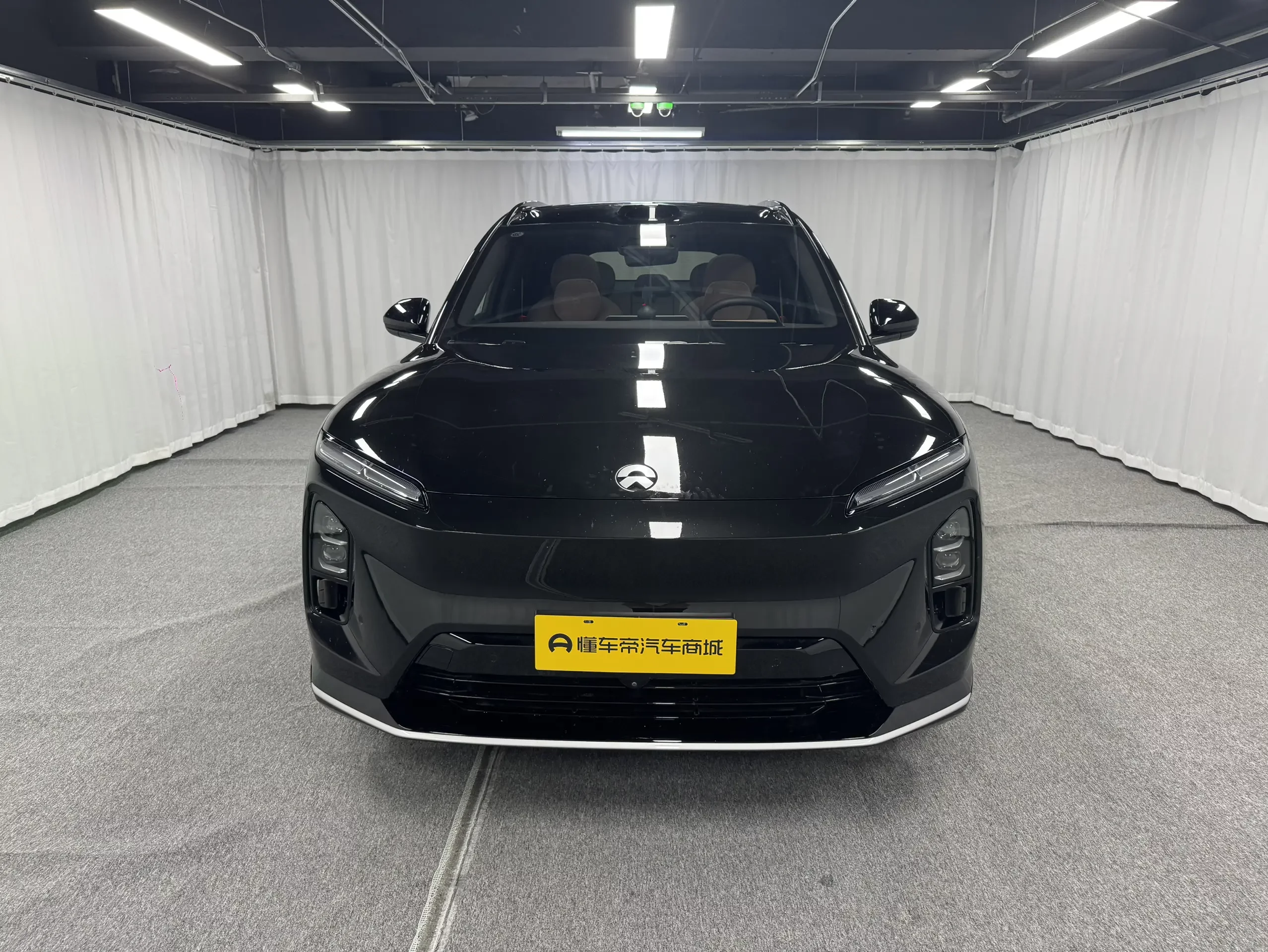 NIO ES6