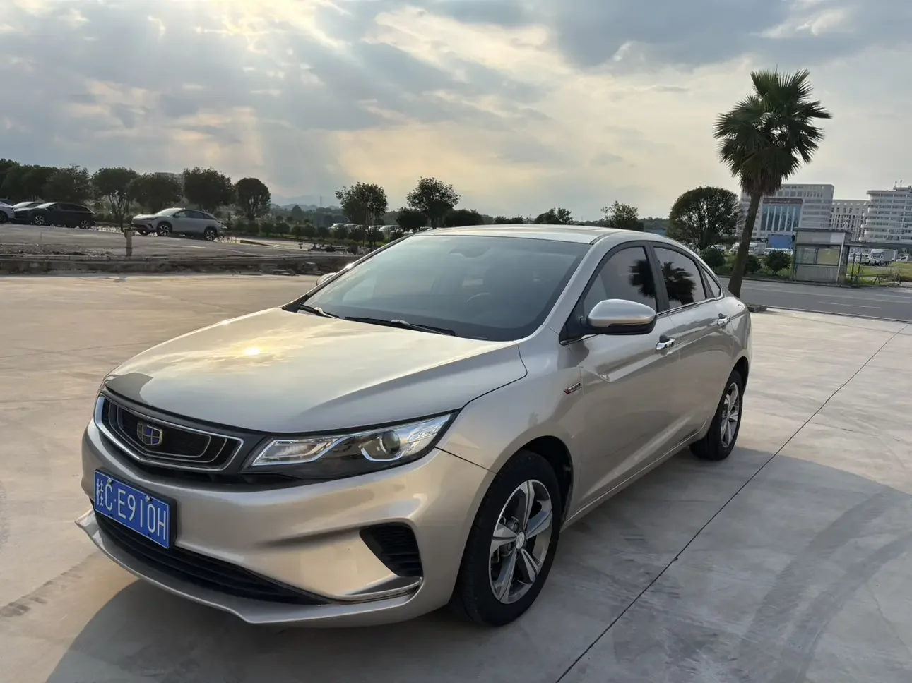 Geely Emgrand GL