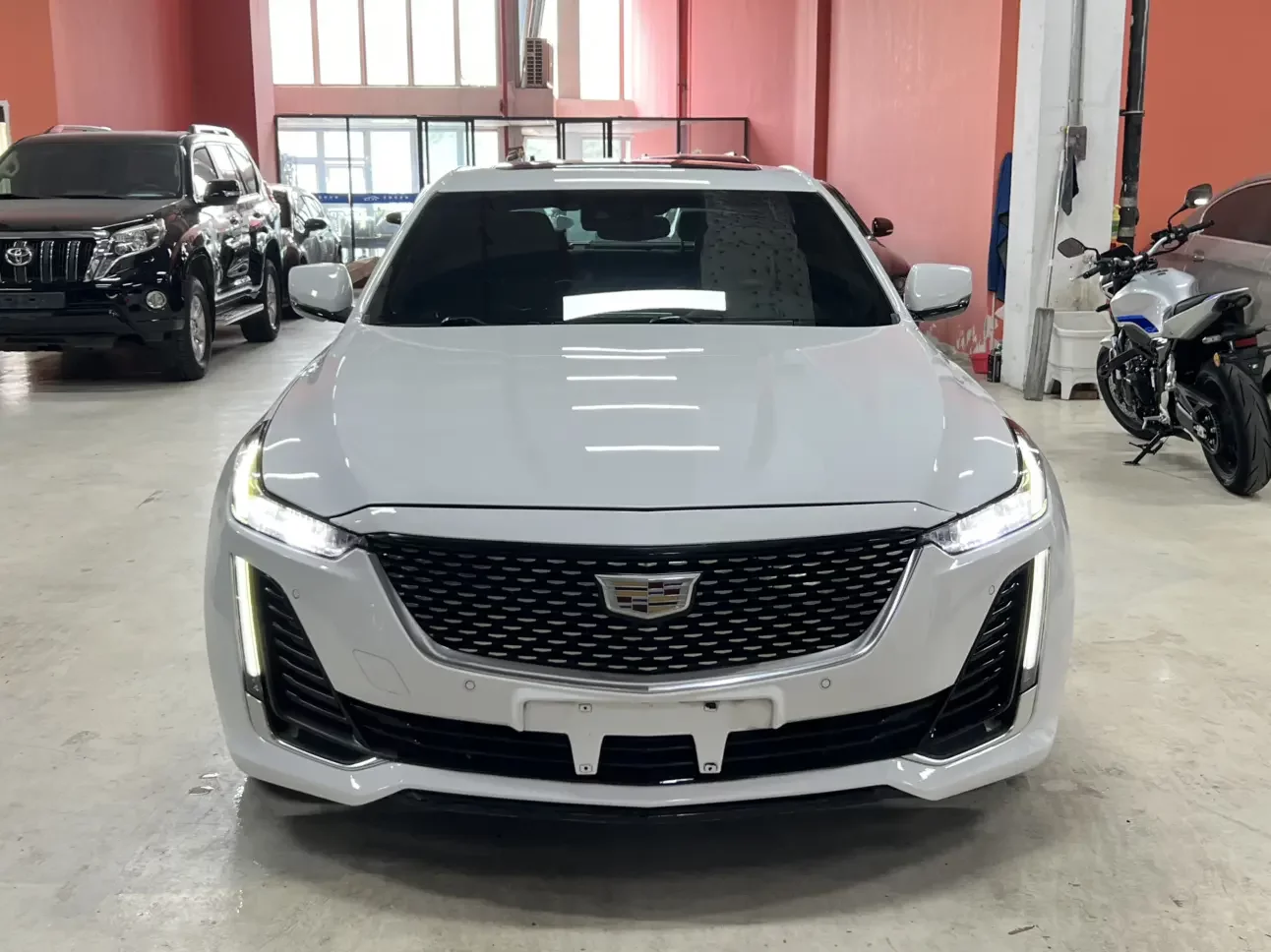 Cadillac CT5