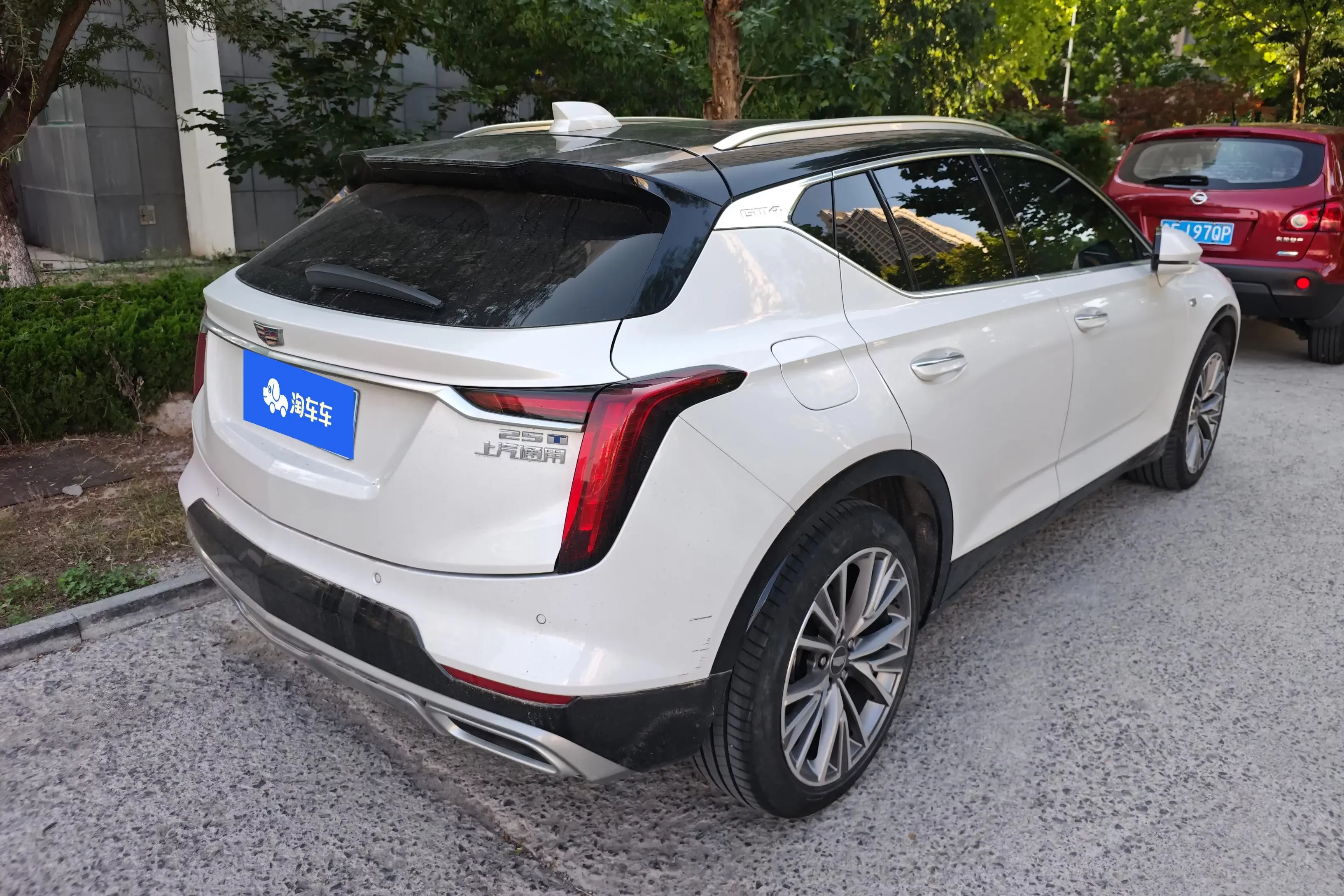 Cadillac GT4