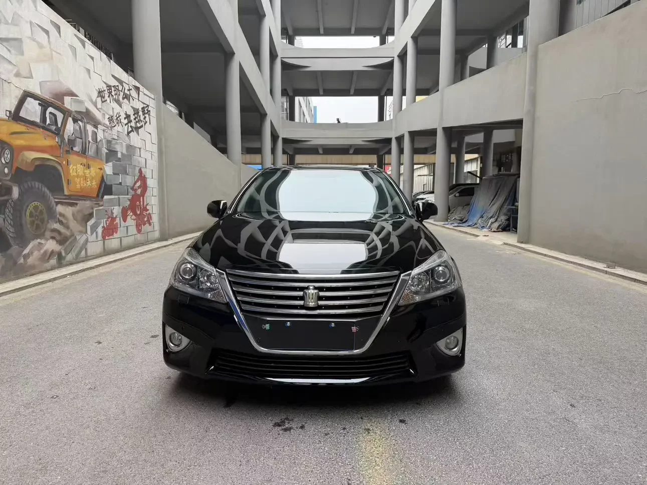 Toyota crown