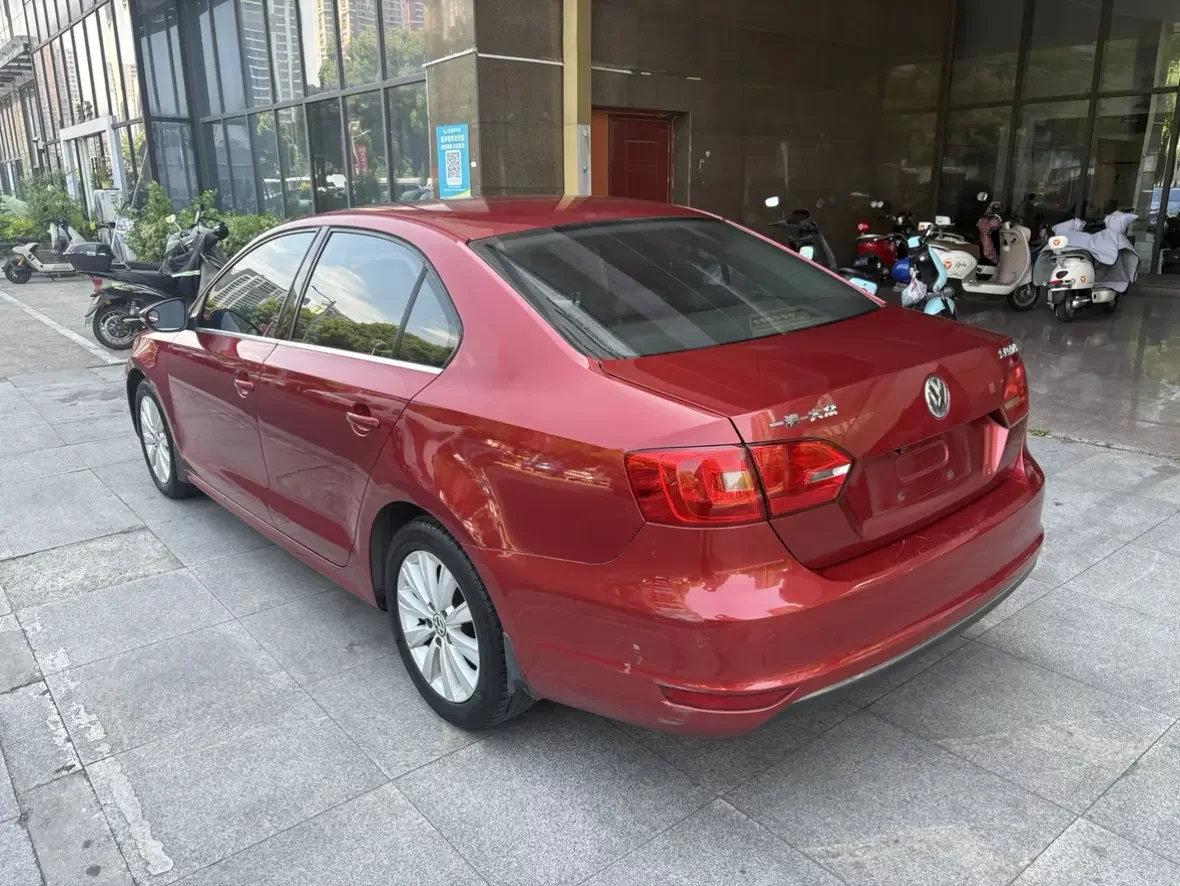 Volkswagen Sagitar