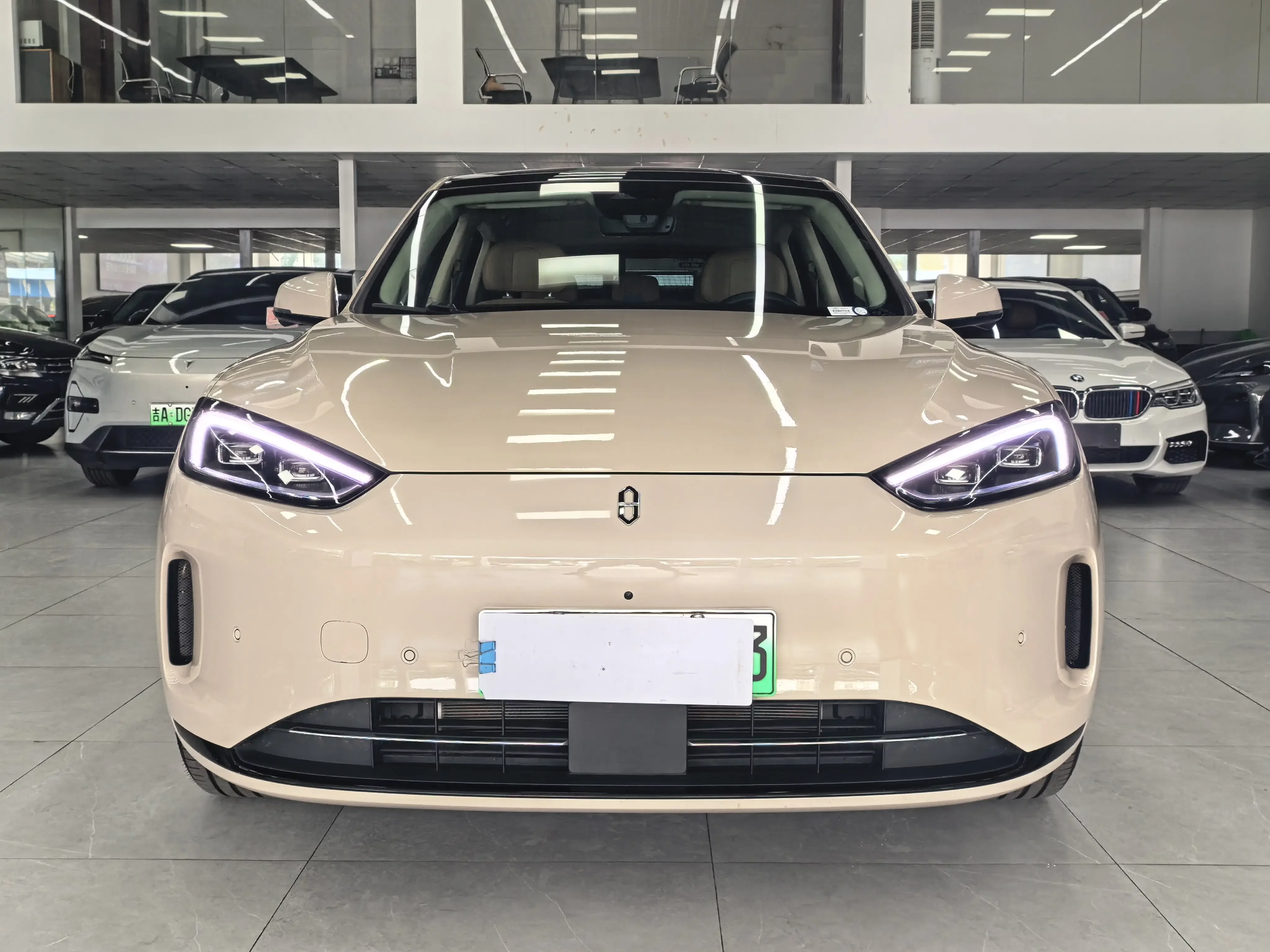 AITO M5