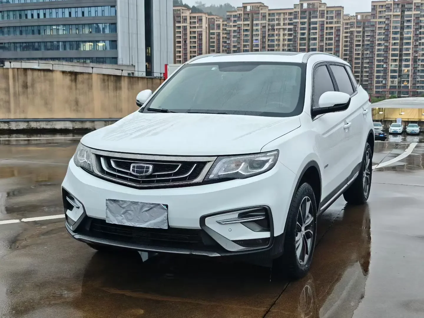 Geely Atlas