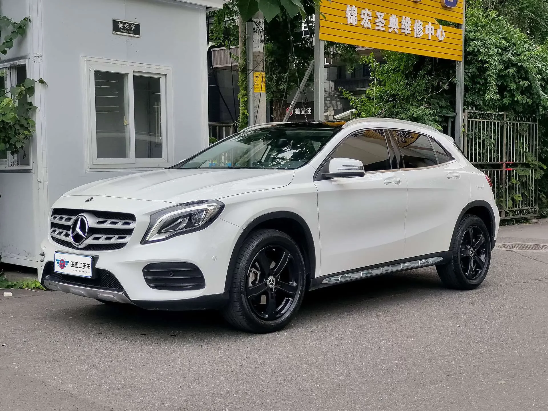 Mercedes-Benz GLA