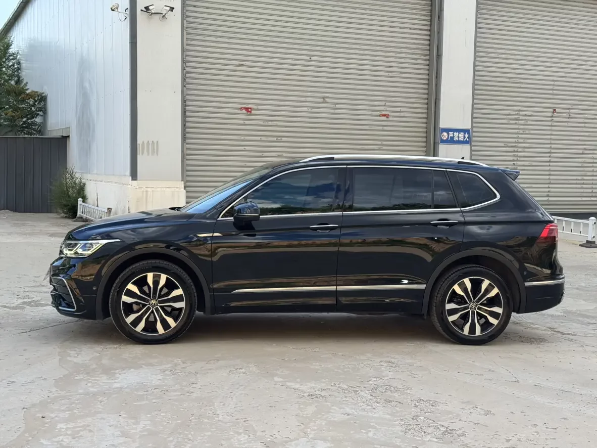 Volkswagen Tiguan L