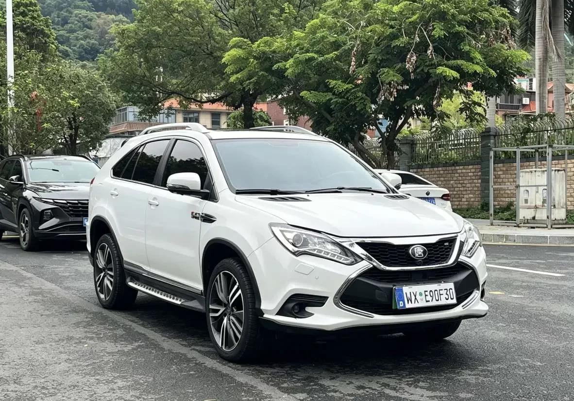 BYD Tang DM