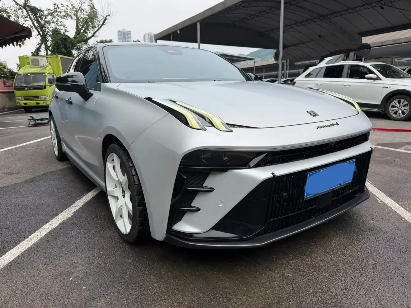 Lynk & Co 03
