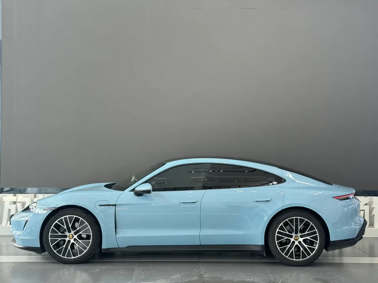 Porsche Taycan