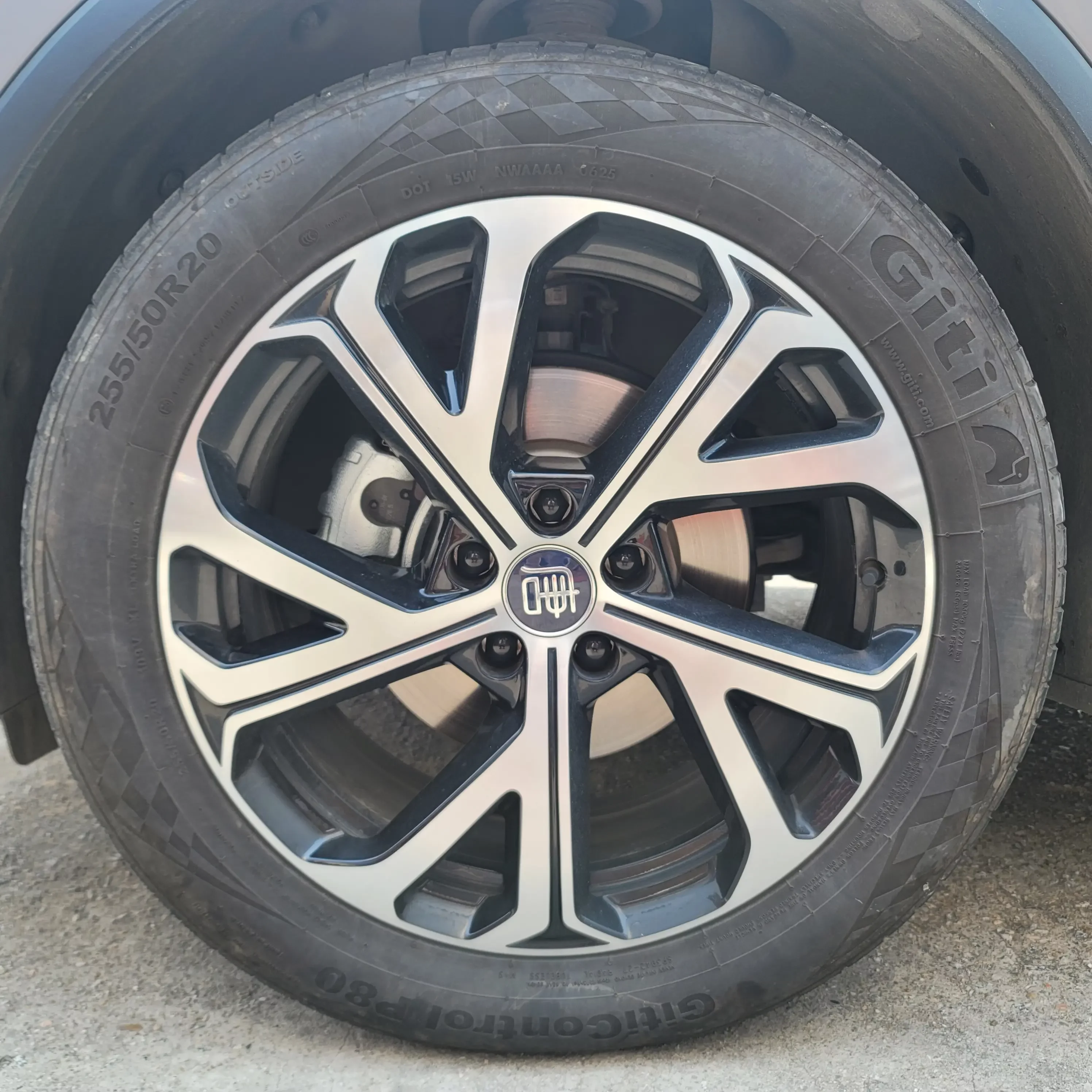 BYD Tang DM