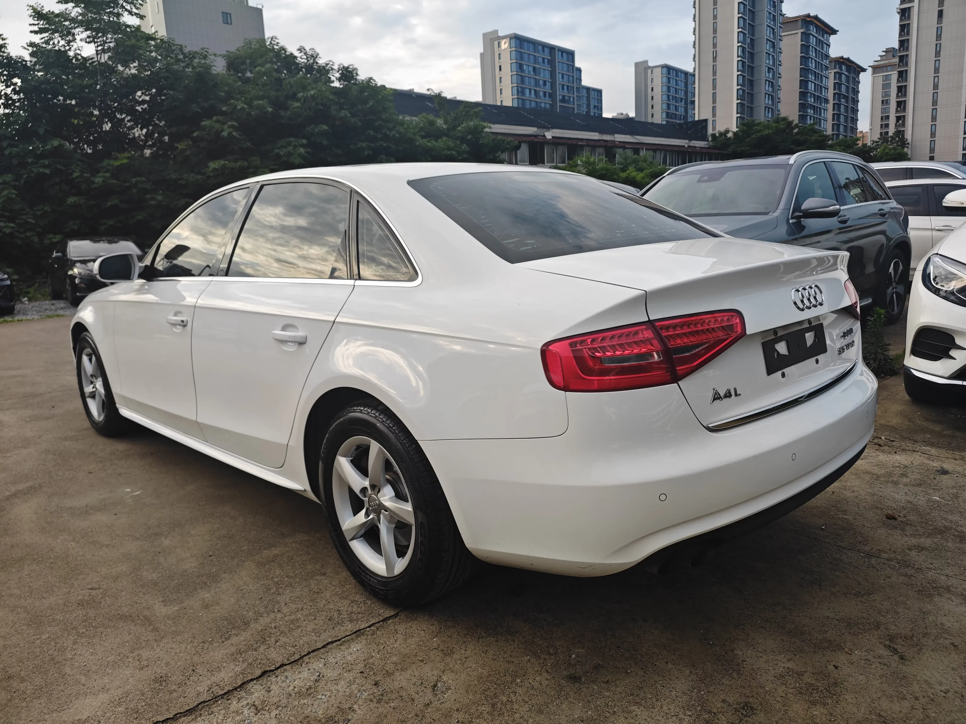 Audi A4L