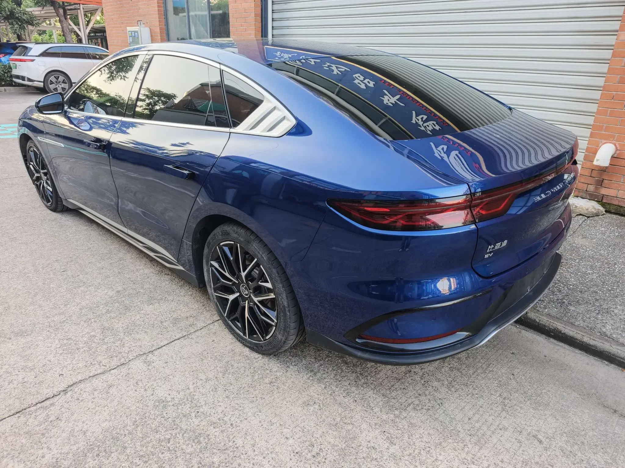 BYD Han EV