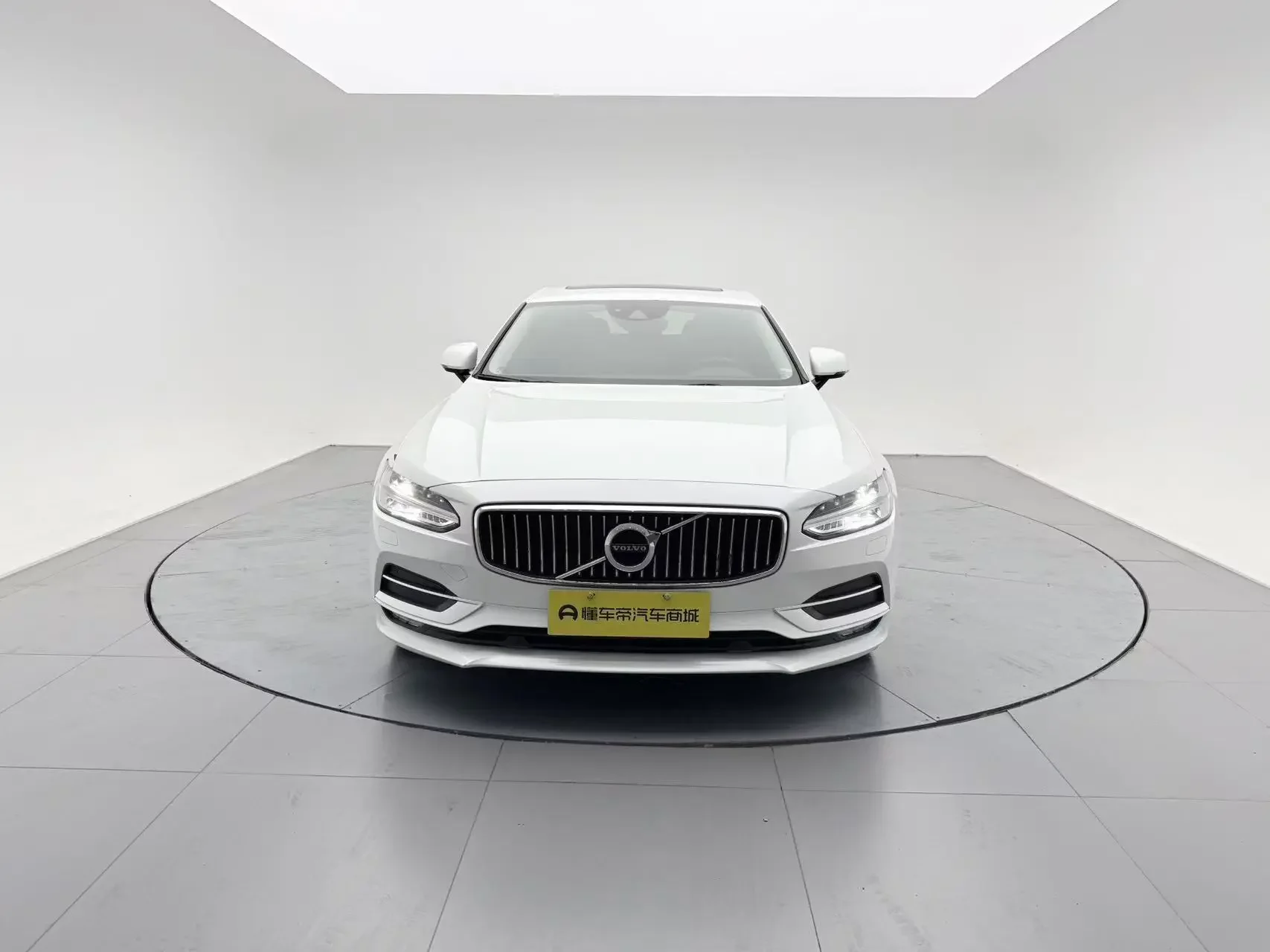 Volvo S90