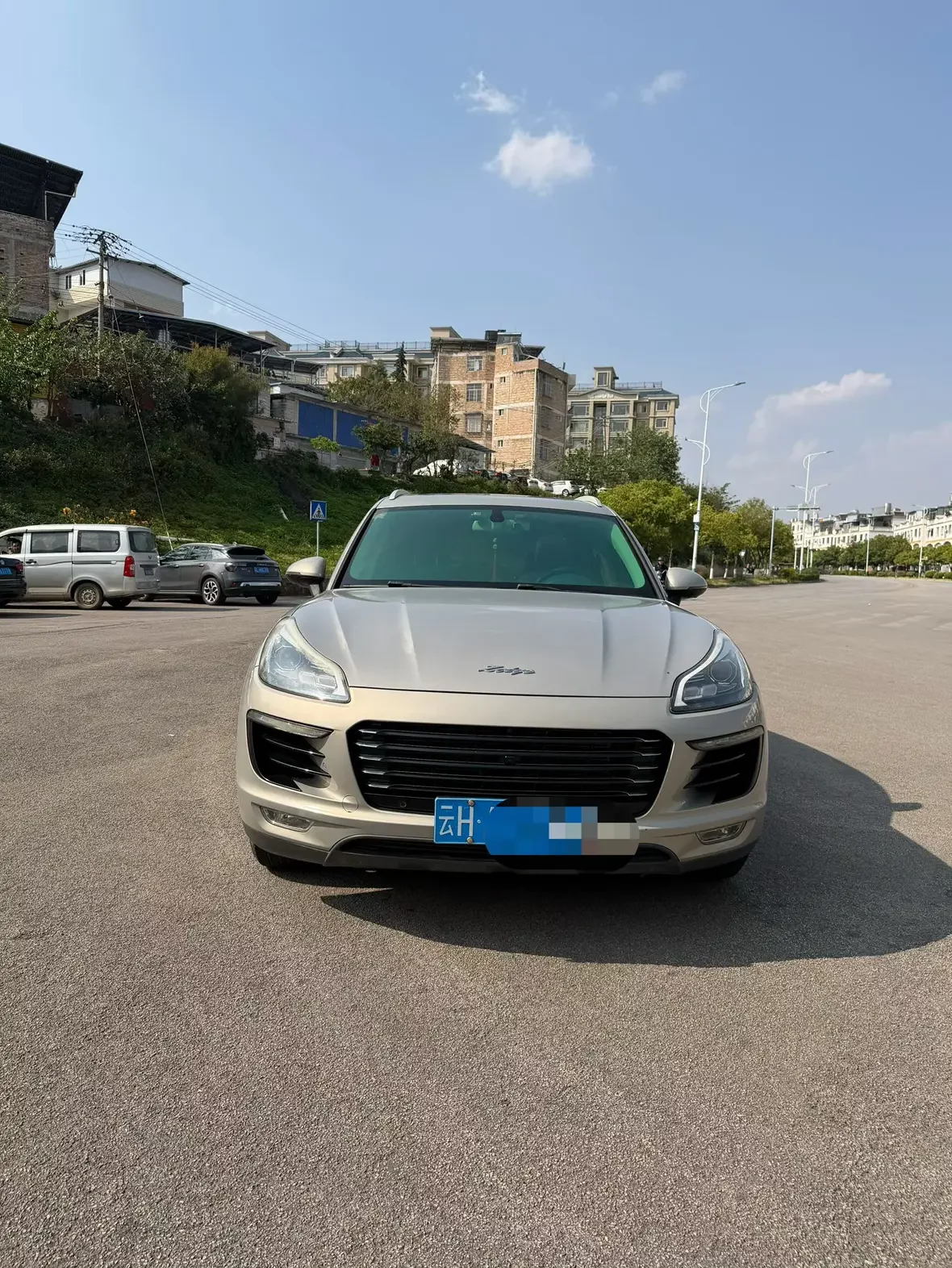 Zotye SR9