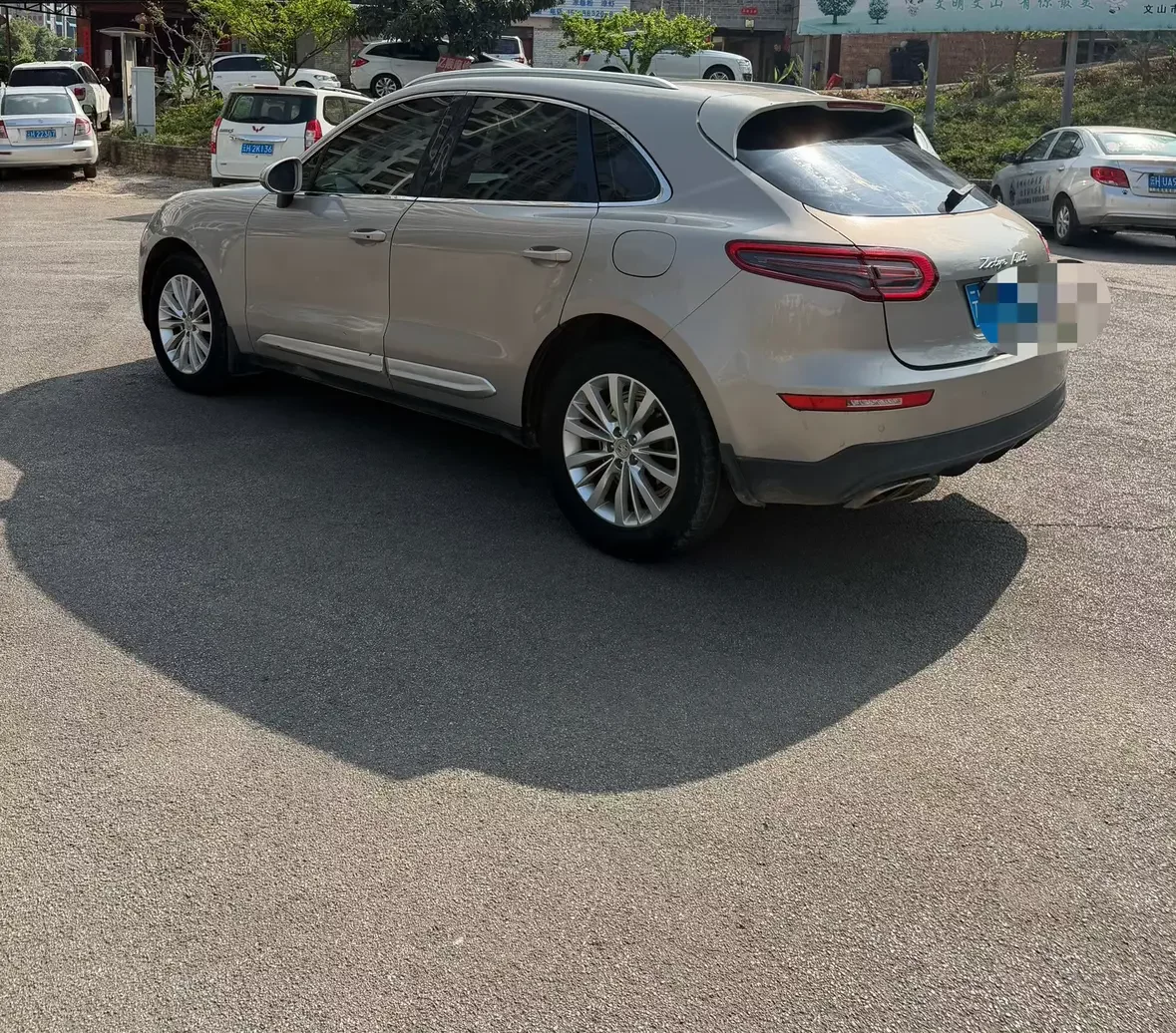 Zotye SR9