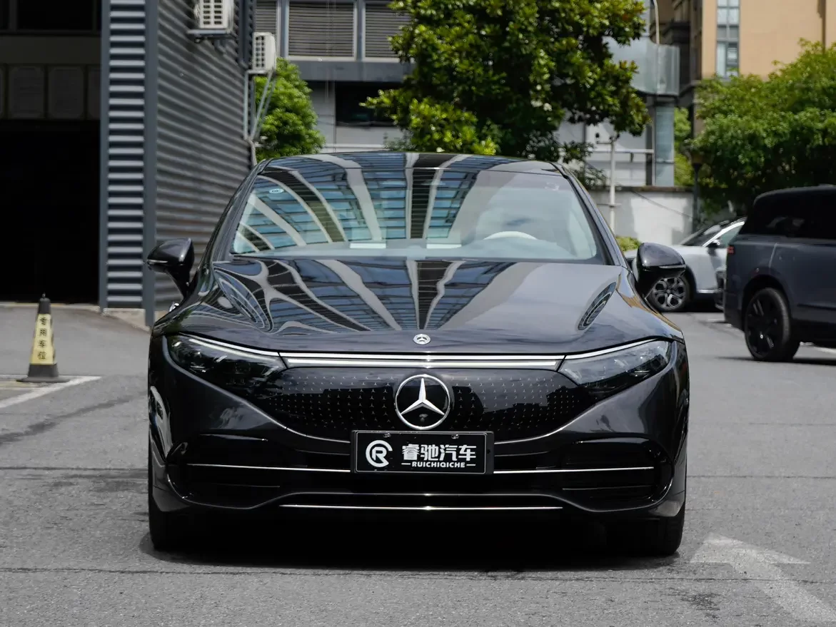 Mercedes-Benz EQS